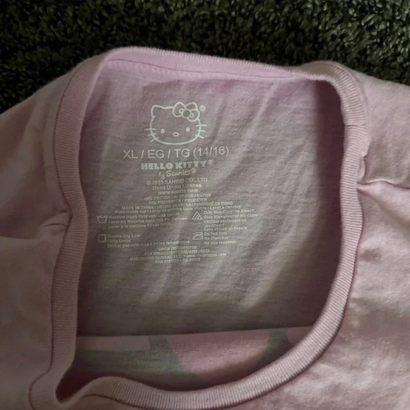 Hello Kitty Girls Tee Shirt Size XL 0177 - Picture 3 of 3